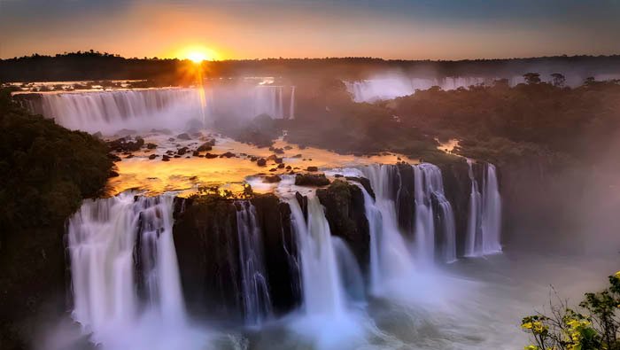 Atardecer en las Cataratas